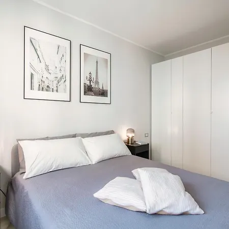 Spacious Joivy Apt In Stunning דירה