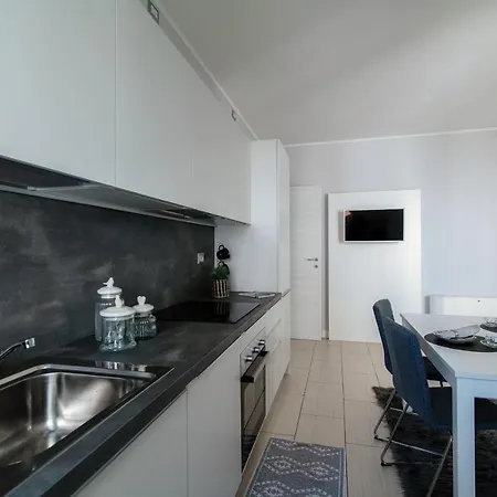 Spacious Joivy Apt In Stunning Appartamento *